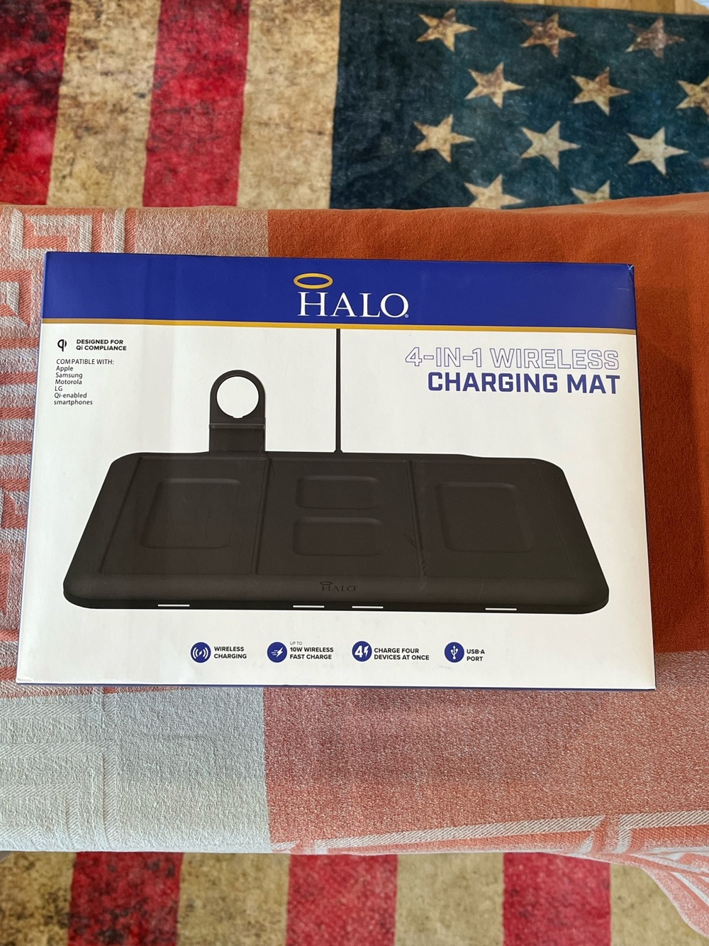 HALO Universal Wireless 4-in-1 Charging Mat